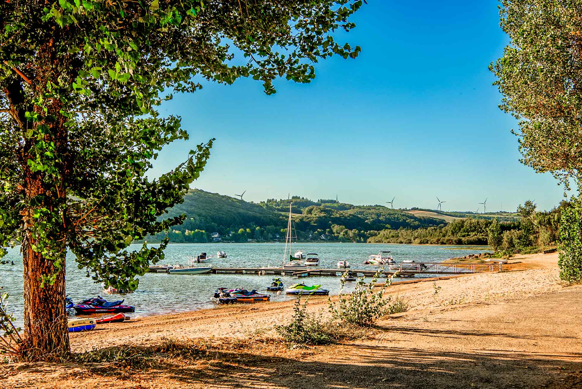 camping les genets lac de pareloup